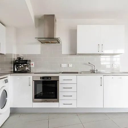 Daire Modern Dublin - 10min From Airport Centre Balgriffin